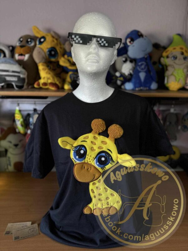 Computer Embroidery Clothes -001 Giraffe
